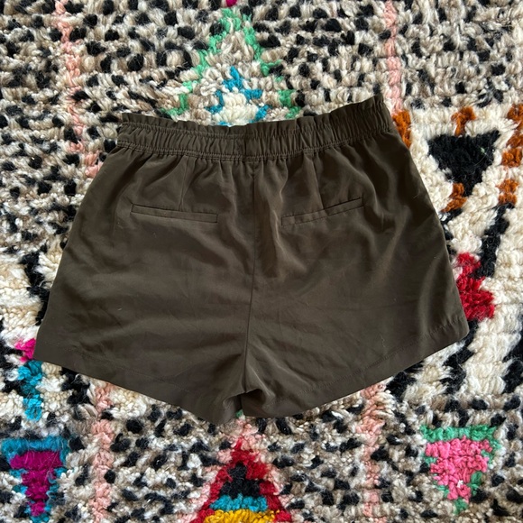 Dynamite Flowy Draw-String Shorts - Picture 3 of 4